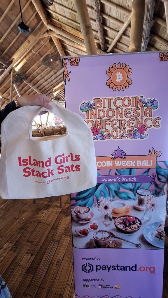 Bitcoin Unconference Surabaya: Why I will join the event 3 They even had an event ONLY FOR WOMAN which I really loved! I made so many friends here!